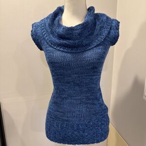 BONGO Blue knit top Short Sleeves Small Cowl Neck